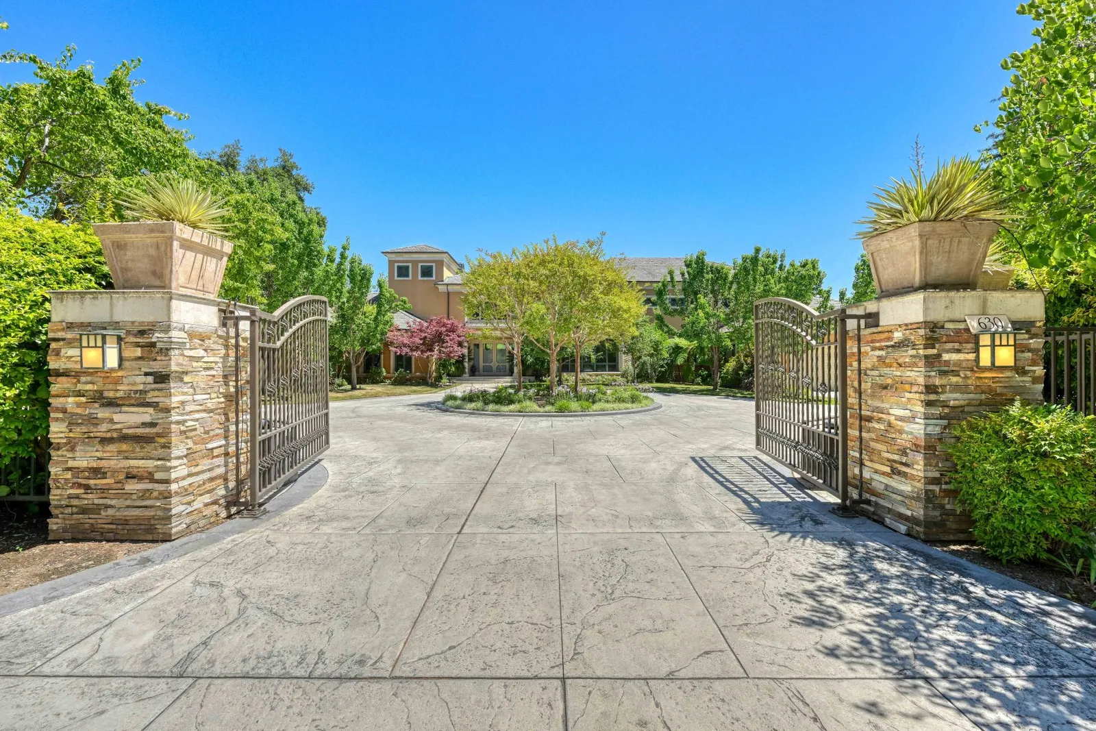 630 Laurel Drive Sacramento, California, 95864
