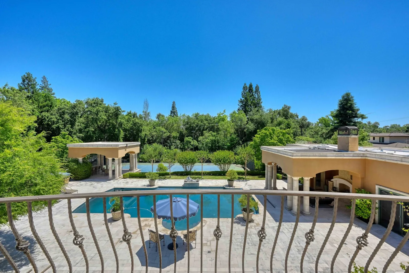 630 Laurel Drive Sacramento, California, 95864